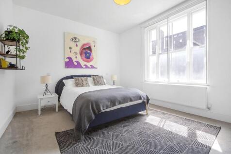 Bedroom 2.JPG