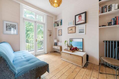 Bedroom 2.JPG