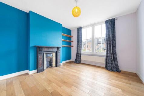 Bedroom 2.JPG