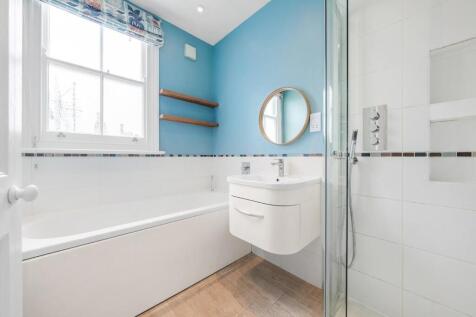 Bathroom.JPG