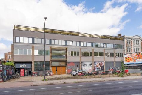 Exterior 2.jpg