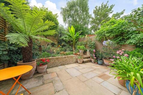 Garden (2).JPG