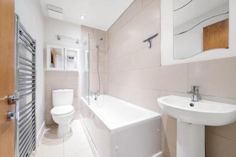 Bathroom.JPG