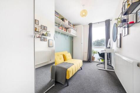 Bedroom 2.JPG