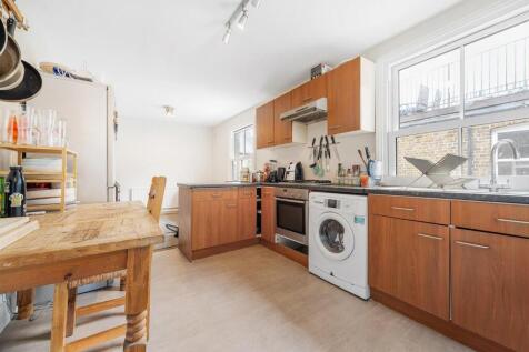 Kitchen.JPG