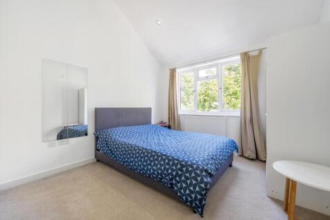 Principal bedroom (2)