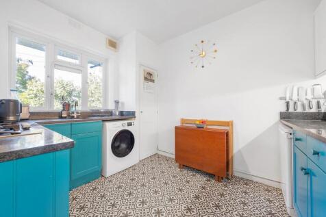 Kitchen.1.JPG