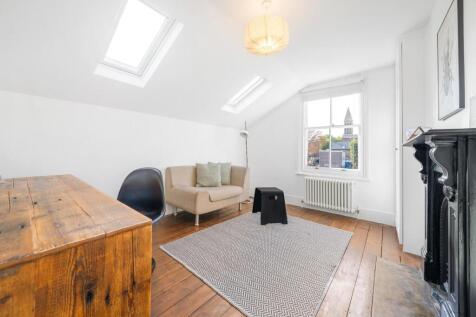 Bedroom 4.JPG