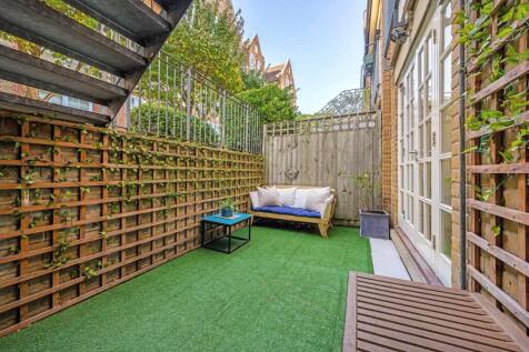 Garden (2).JPG