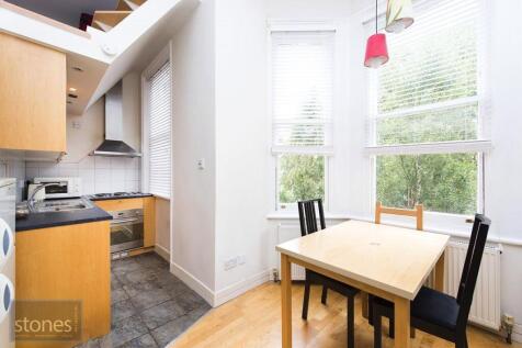 kitchen/dining area