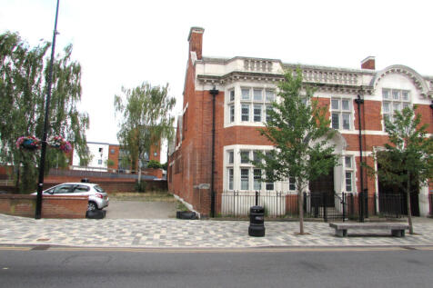 High Street, Harrow Wealdstone HA3