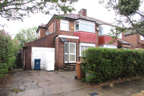 Weston Drive, Middlesex Stanmore HA7