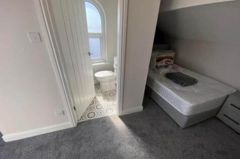 Room 5 (1)