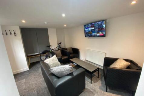 Living Room Pic 2