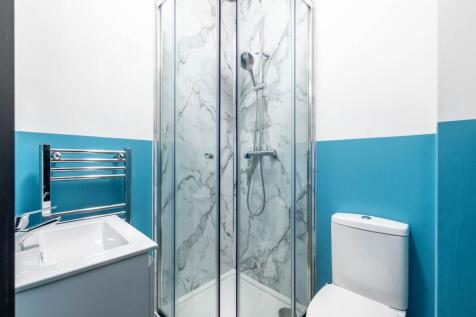 Room 1 Ensuite (1)
