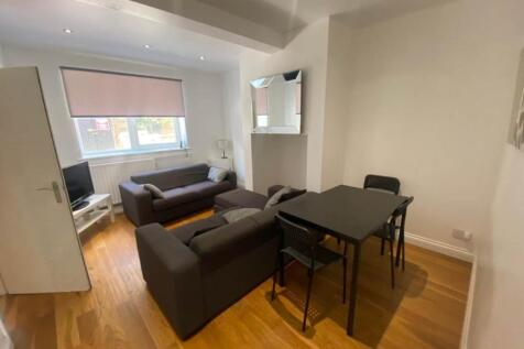 1DH Living Room Pic 