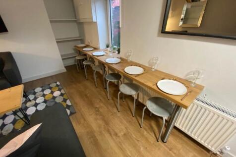 Lounge &amp; Dining (3)