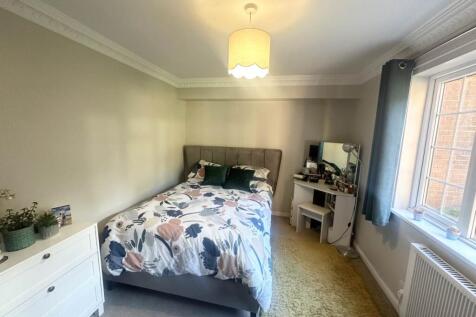 Bedroom 1 (1)