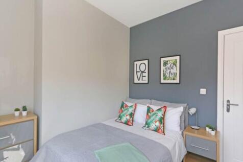 Bedroom a reverse