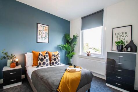 24 Grovehall Drive R