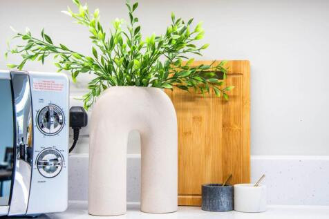 24 Grovehall Drive K