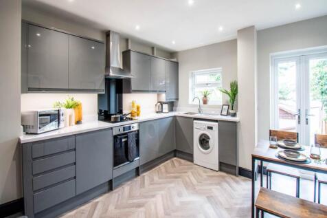 24 Grovehall Drive K