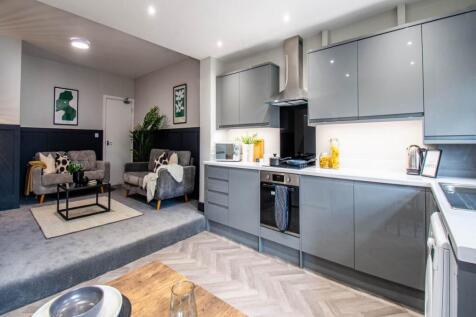 24 Grovehall Drive K