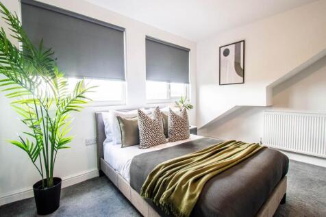 24 Grovehall Drive R