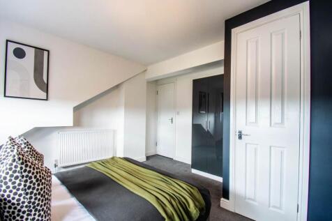 24 Grovehall Drive R