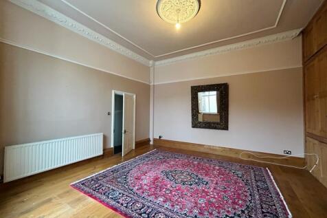 Lounge 1