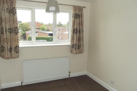 Bedroom 2 (2)