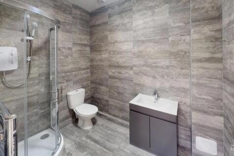 Flat-2-72-Mapperley-Road-Bathroom-Defurnished