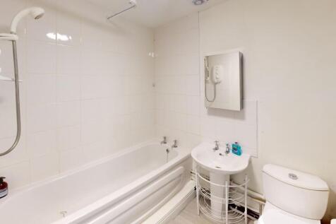 Flat-A-297-Woodborough-Road-Bathroom