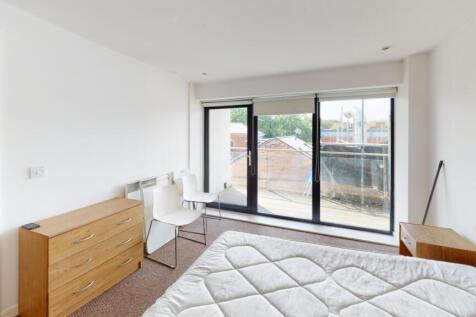 31-Cymbeline-House-Bedroom 2