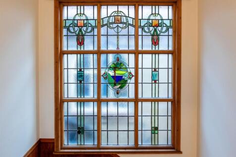 Feature Window