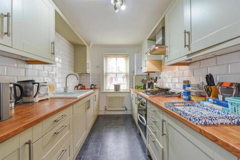 Fitted Kitchen