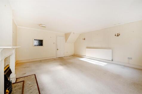 Sitting/Dining Room