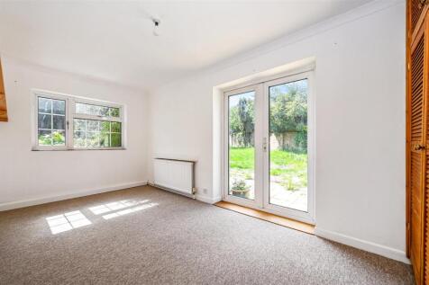 Bed/Sitting Room