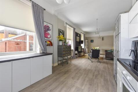 Kitchen/Sitting Room