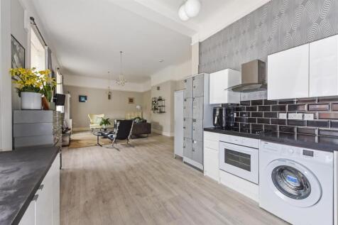 Kitchen/Sitting Room