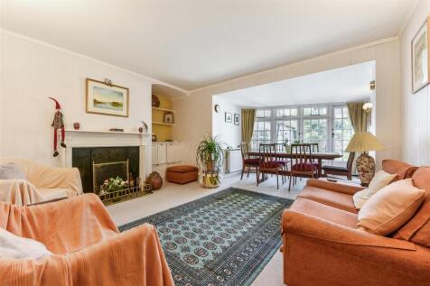 Sitting/Dining Room