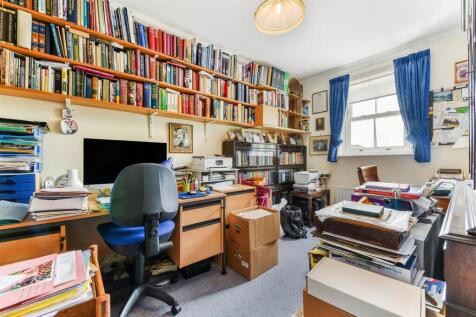 Bedroom/Study