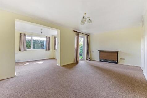 Sitting/Dining Room