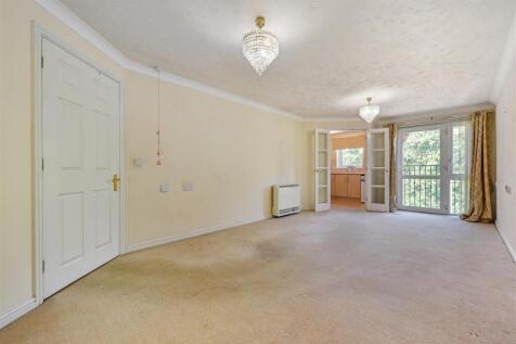 Sitting/Dining Room