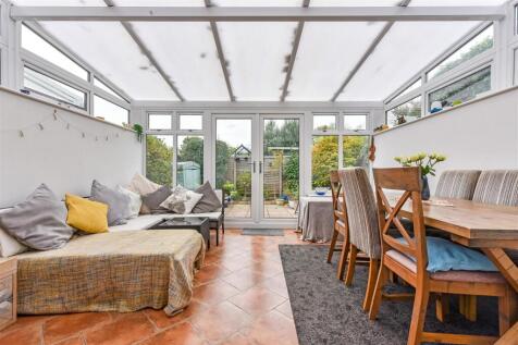 Conservatory/Dining Room