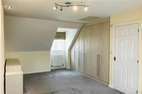 Master Bedroom 4