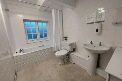 FF Bathroom 