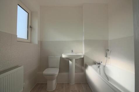 85 cashmere bathroom