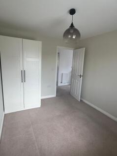 bedroom 2 - 23 Woolw
