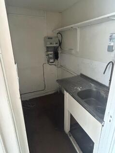 Unit 8 Swan Court - 